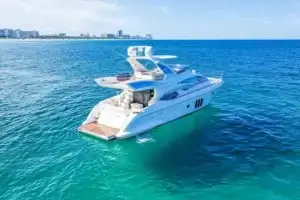Luxury yacht cruising in the clear blue waters off the coast of Miami, perfect for island-hopping and day cruises offered by Wonder Yachting.